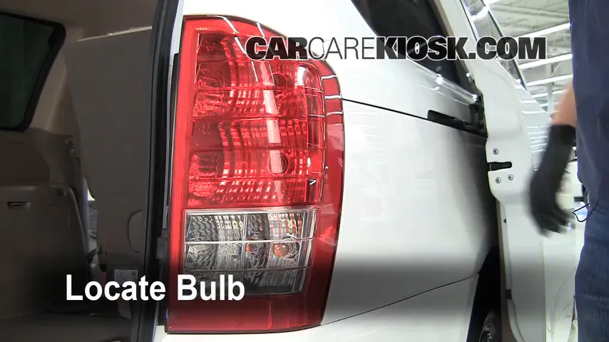 2010 Kia Sedona LX 3.8L V6 Lights Reverse Light (replace bulb)